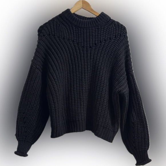 Elodie Women’s Black Long Sleeve Mock Neck Knit Sweater Size Small - Picture 1 of 4